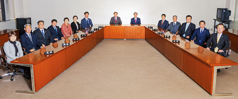 子育て支援・人財育成調査特別委員会の写真 子育て支援・人財育成調査特別委員会の写真