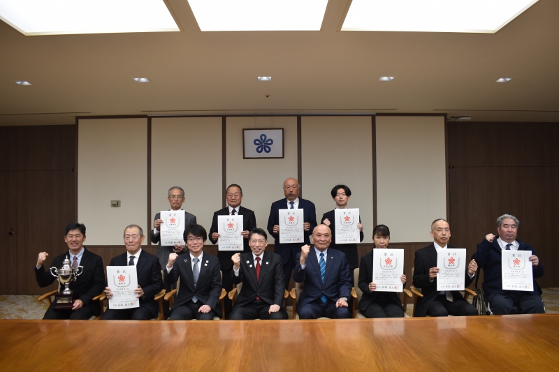総合の部集合写真