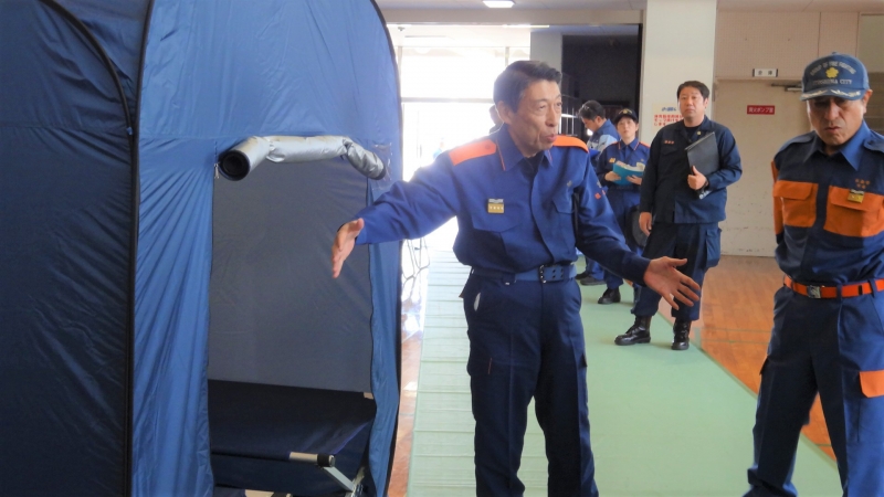 避難所設置の様子