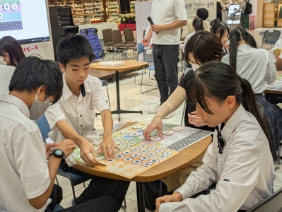 カードゲームの様子②