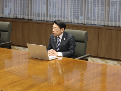 訓示を行う服部本部長