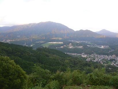 岩屋山より眺める宝満山