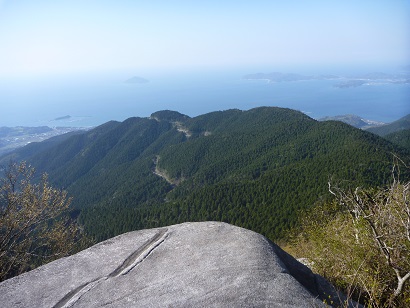 浮岳より望む玄界灘