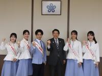 知事と第2期宝くじ幸運アンバサダーのみなさん