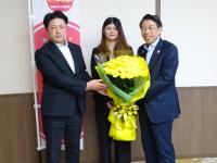 知事写真